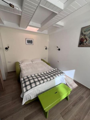 The LODGE, separate apartment in a vila, with floor heating, groundfloor